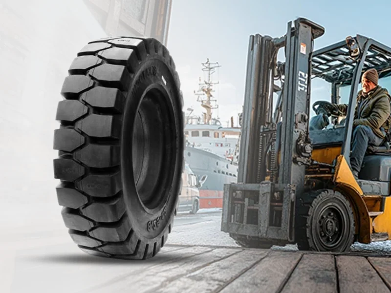 Solid industrial tyre with a forklift in a port application